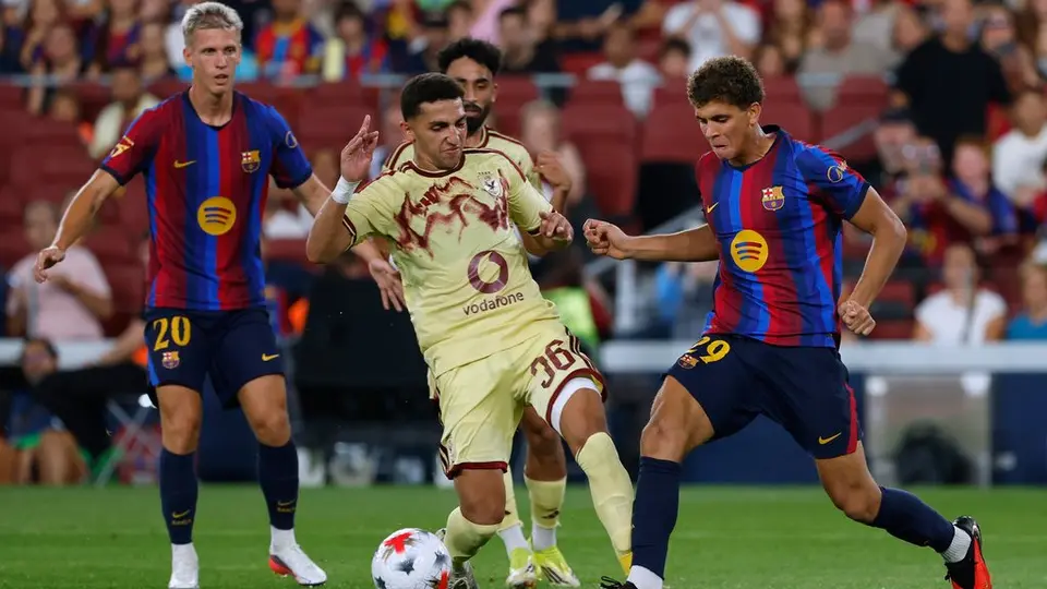 Hamza Abdelkarim con Barcelona en el Trofeo Joan Gamper | AP