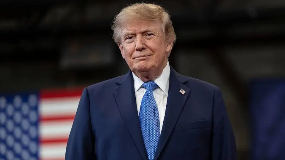 Trump cae a 33% de aprobación en EU, su nivel más bajo de 2026