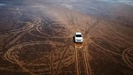 VIDEO: Hombre destruye ecosistema único con su camioneta y deja daños irreversibles