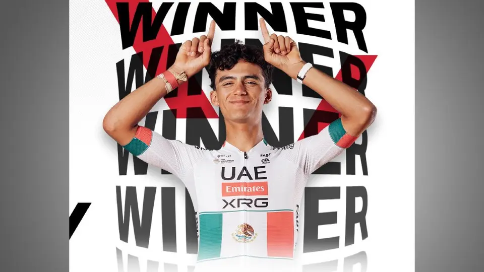 Isaac del Toro, ganador del prólogo de la Vuelta a Alemania 2026 | X: @TeamEmiratesUAE