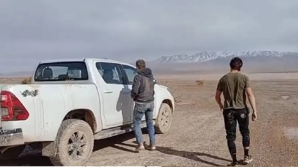Un juez se está encargando del caso para ver cómo sacan la camioneta y el castigo que recibirá el culpable / Especial