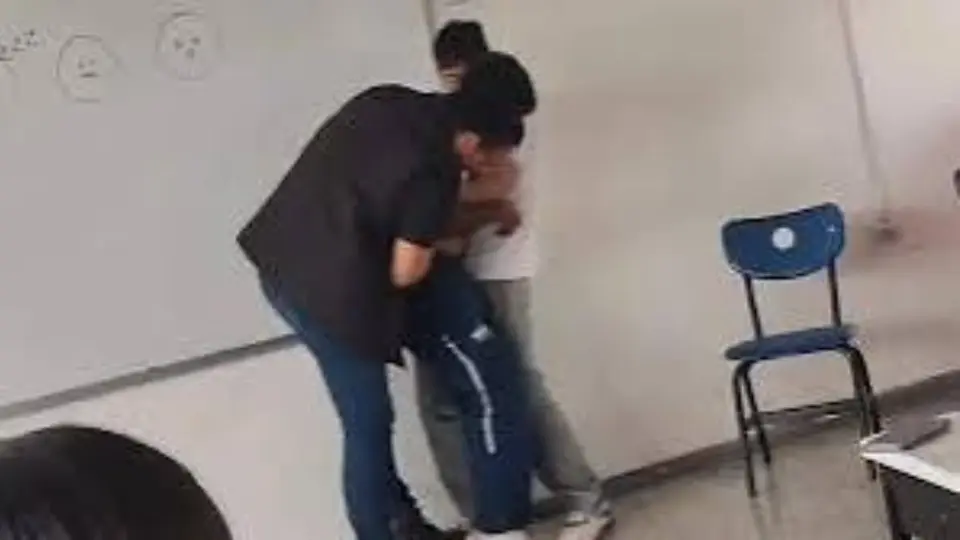 Los videos fueron grabados dentro del salón de clases. / Redes