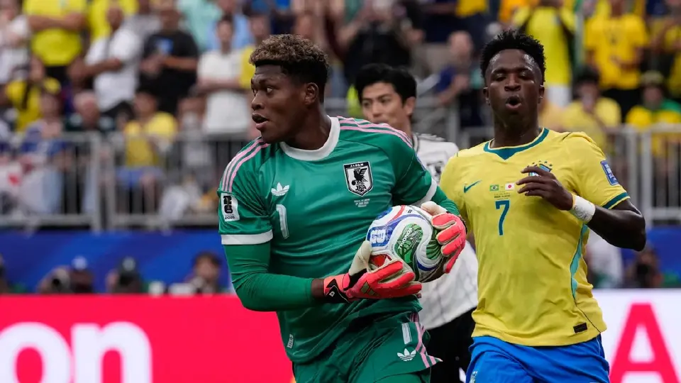 Zion Suzuki |AP