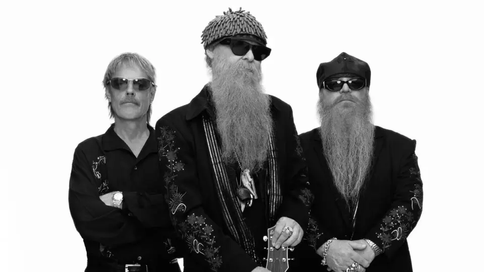 La enfermedad del baterista hizo que la banda cancelará un show hace una semana / FB: @ZZTop