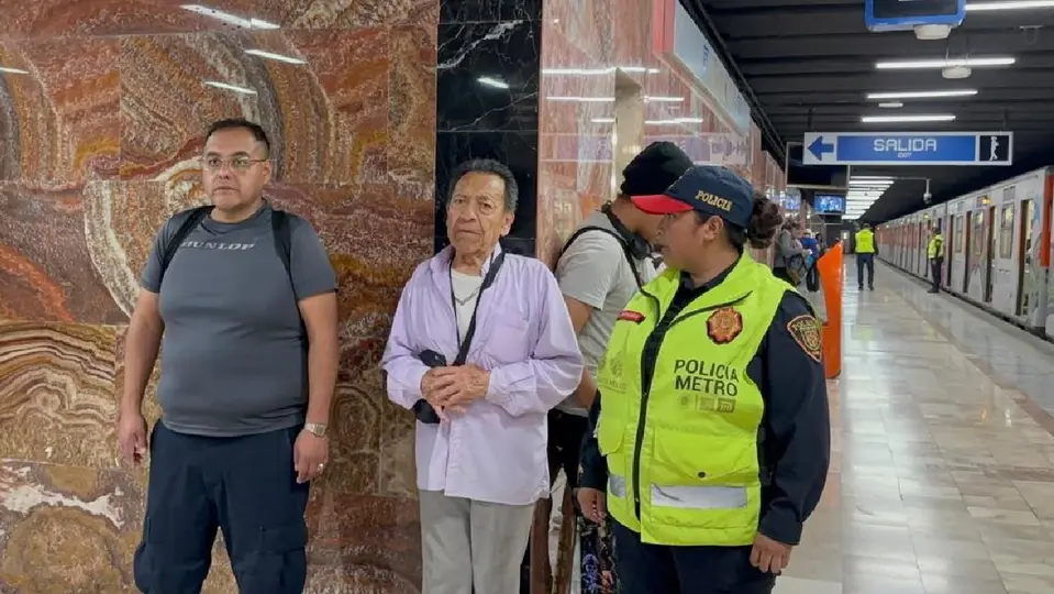 En varias zonas de la CDMX, la gente tuvo que resguardarse durante el Simulacro Nacional / Especial