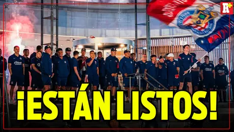 La serenata de la afición de Chivas previo al clásico