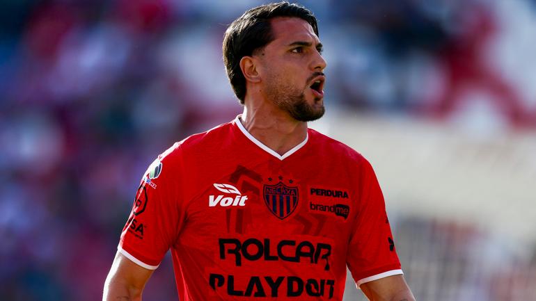 Julián Carranza festeja el primer gol del partido | Imago7