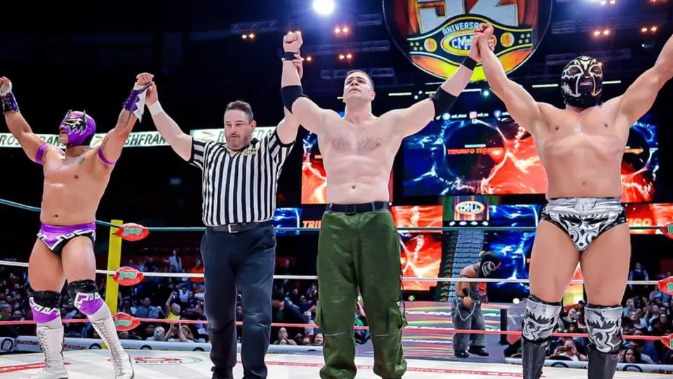 Titán, Flip Gordon y Dragón Legendario, en la Arena México | IG: @cmll_mx