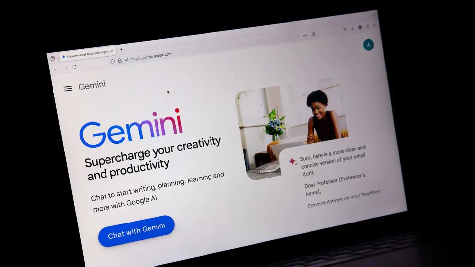 La IA de Google se conectó a internet para empezar a rastrear datos públicos / Especial