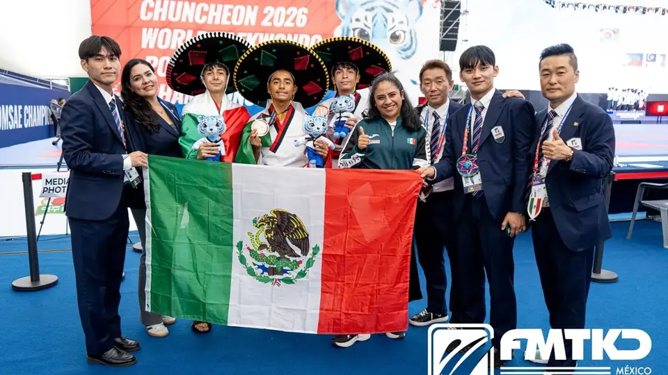 Federación Mexicana de Taekwondo entrega camisetas "clon" a sus seleccionados nacionales