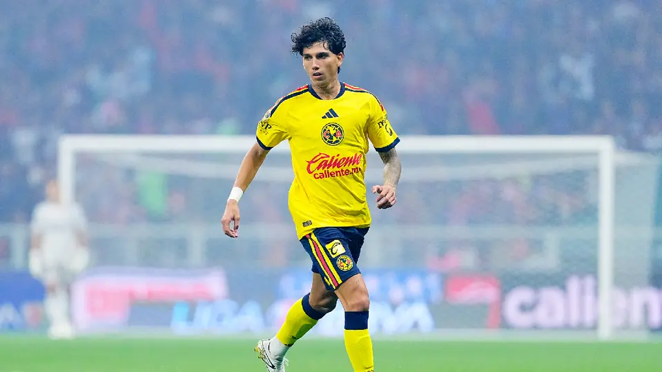 Kevin Álvarez, jugador del América, durante Clásico Joven, ante Cruz Azul | IMAGO7