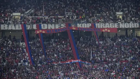 Partido del Olympique de Lyon en la Ligue 1 se interrumpe por insultos racistas en las tribunas