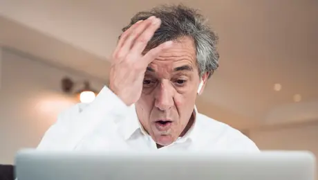 Qué es el ‘Pensionazo’? Alertan por fraude que vacía cuentas de adultos mayores
