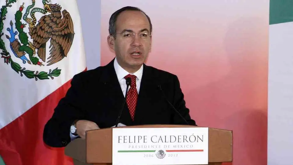 El expresidente Felipe Calderón recula tras asegurar que Azucena Uresti renunció por censura de AMLO