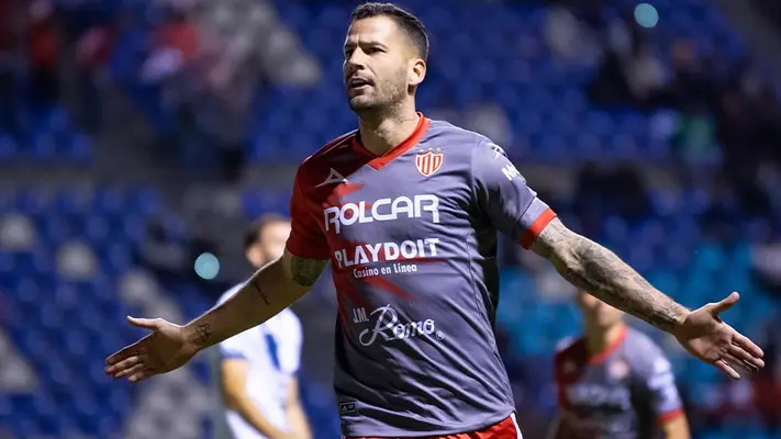 ¡Como de Rayo! Necaxa le da la vuelta a Puebla y se afianza en la cima de la Liga MX