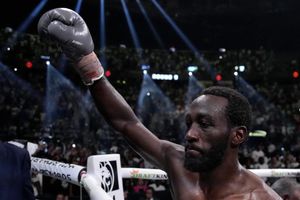 Terence Crawford le manda contundente mensaje al 'Canelo': "No es Deontay Wilder o algo así"