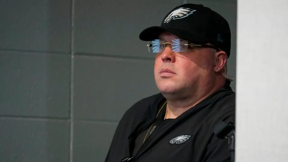 NFL no perdona a Dom DiSandro, jefe de seguridad de Eagles: permanece la multa de 100 mil dólares