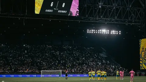 Cristiano Ronaldo y Lionel Messi, espectadores en goleada del Al Nassr sobre Inter Miami