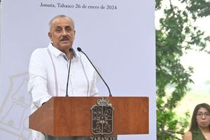 Manuel Merino, gobernador de Tabasco, compara camiseta del América con el crimen organizado