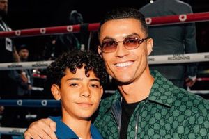 Intentan 'provocar' a Cristiano Jr en pleno partido y reacciona... como su papá