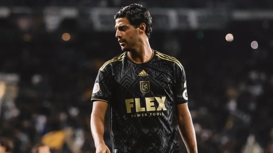 ¡De cárcel! Carlos Vela y la dura entrada a Cucho Hernández en la Final de la MLS