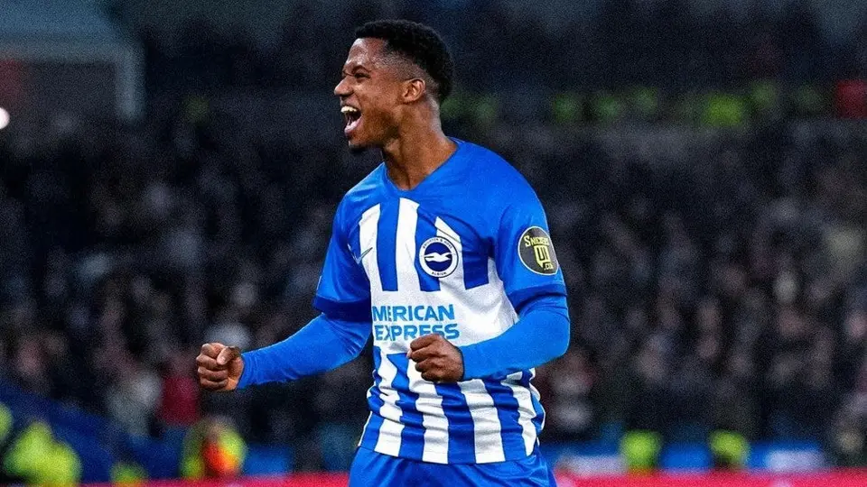 Brighton confirma la baja de Ansu Fati tras su lesión, estará fuera por tres meses