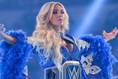 WWE: Charlote Flair da sus primeros pasos tras cirugía de ligamentos cruzados