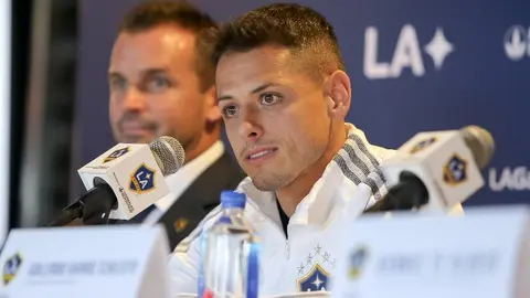 'Ruso' Zamogilny asegura que 'Chicharito' puede convertirse en leyenda si regresa a Chivas