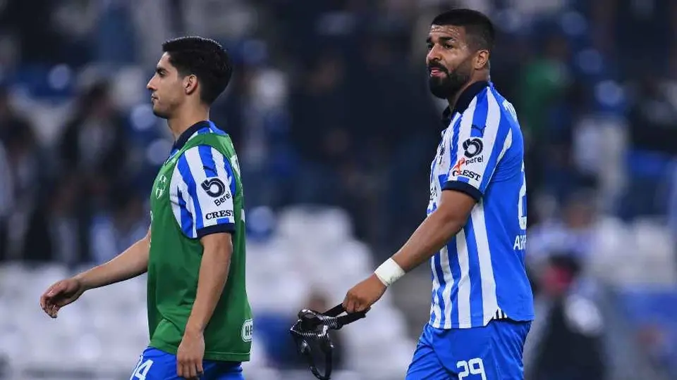Rodrigo Aguirre explota contra fan que criticó su desempeño: "No te acerques que te arranco la cabeza"