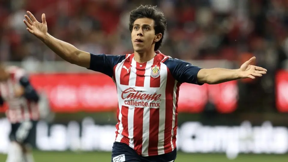 José Juan Macías 'cargó' contra exdirectivo de Chivas: "Solo fue a robar"