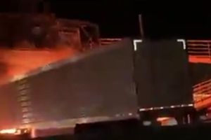 Balazos y quema de vehículos desatan pánico en Tabasco