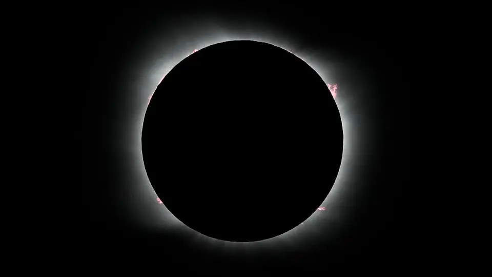Guardianes de Cleveland lanzarán su primera bola de la MLB durante un eclipse total