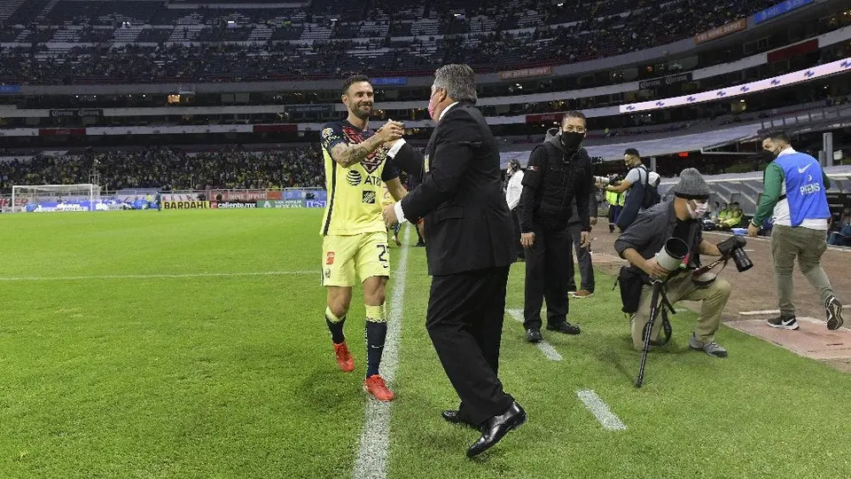 'Piojo' Herrera sobre la carrera de Layún: 'Cuando pudo concluir, redobló esfuerzos'