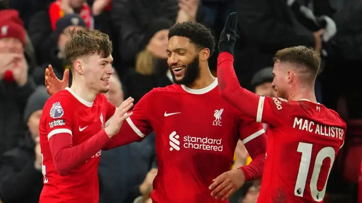 Premier League: Liverpool golea a Chelsea y se mantiene en la cima de la tabla