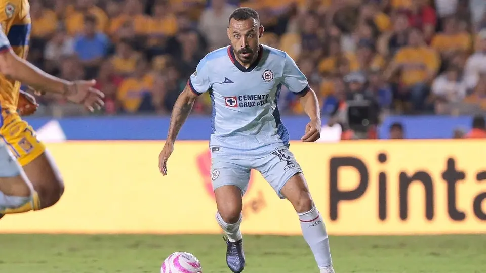 Moisés Vieira deja Cruz Azul para volver a Fortaleza
