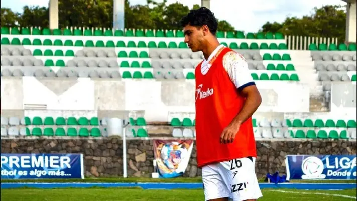 Zinedine Sidane, del borde del retiro a ser refuerzo de Chivas