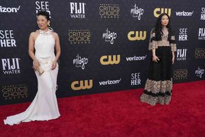 Critics Choice Awards 2024: Checa los mejores looks de la alfombra roja