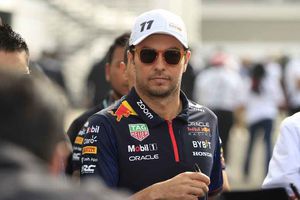 Checo Pérez contento con la temporada a pesar de no entrar al podio en Abu Dhabi