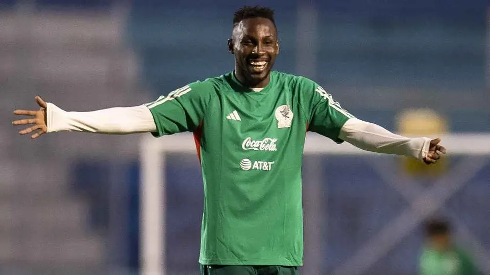 Julián Quiñones apunta a ser el décimo naturalizado en debutar con México desde el 2000