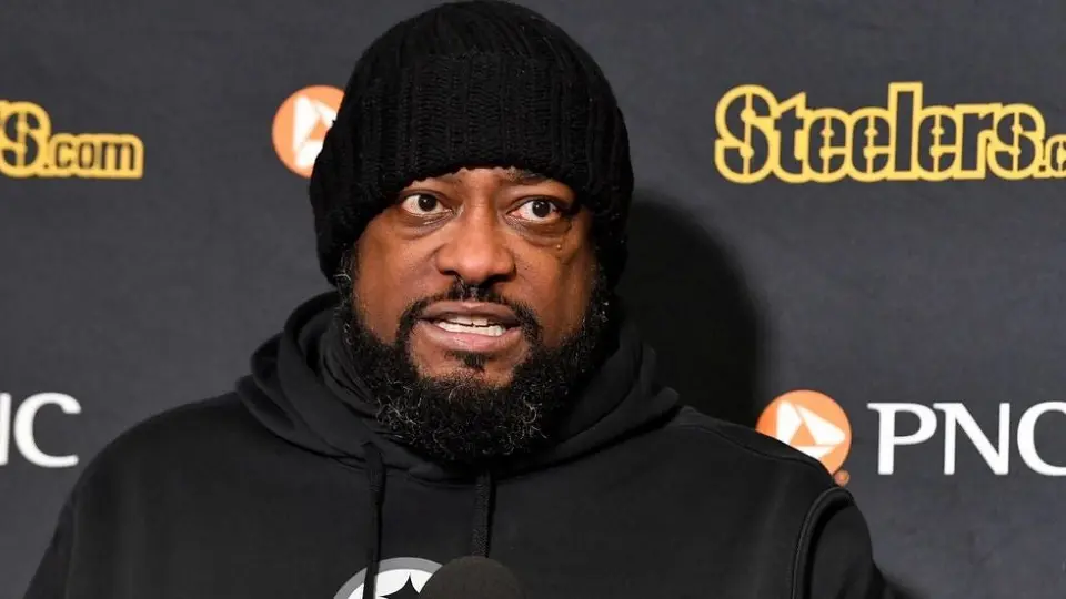 Tomlin explotó y se fue de conferencia al ser cuestionado sobre su continuidad en Steelers