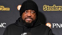 Tomlin explotó y se fue de conferencia al ser cuestionado sobre su continuidad en Steelers