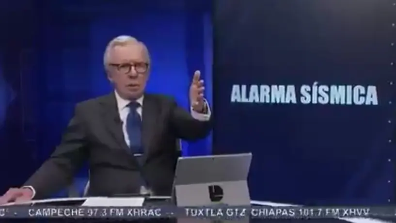 Joaquín López-Dóriga se vuelve viral en redes sociales tras su reacción durante el sismo