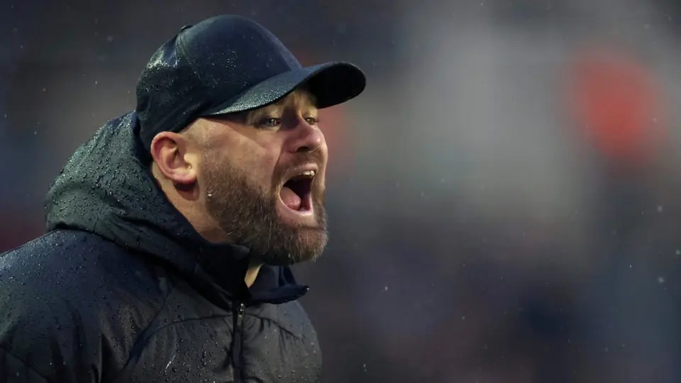 Wayne Rooney fue despedido como director técnico de Birmingham tras 15 partidos
