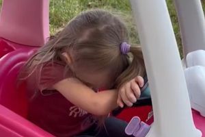 Pequeña aficionada se entera que Taylor Swift es novia de Travis Kelce y le rompen el corazón