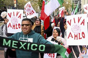 ¡Amlitos llegan a Estados Unidos! Los peluches del Presidente se venden hasta en mil 200 pesos