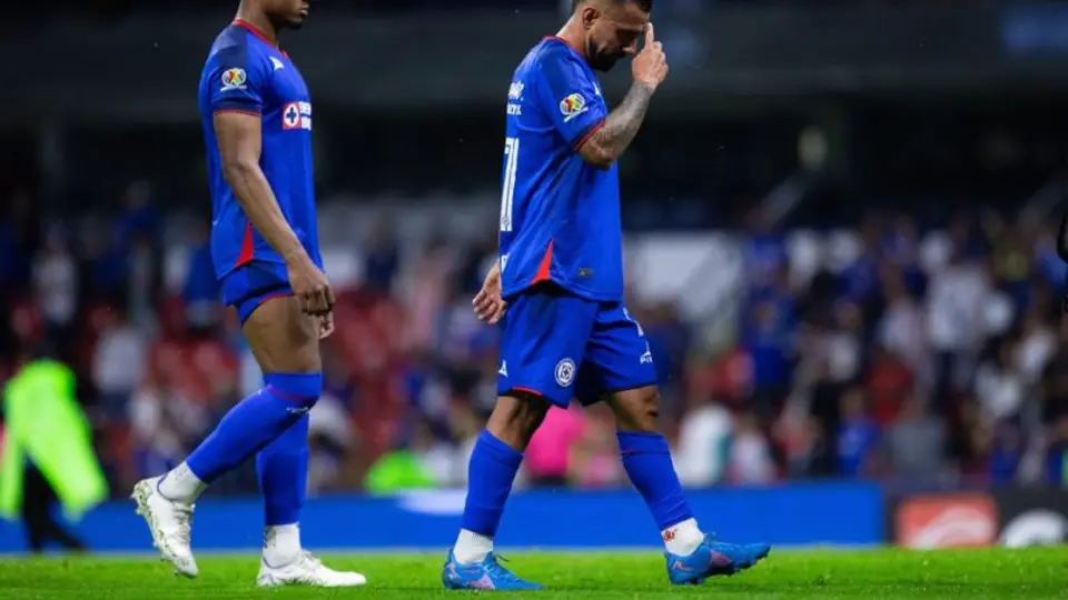 ¿Otra baja de último momento en Cruz Azul? Mazatlán busca a Alonso Escoboza