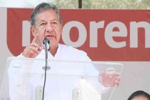 ¿Morena favorece reelección de Higinio Martínez en Edomex?