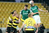 AEK Atenas rescata empate ante Panathinaikos; Orbelin y Pizarro tuvieron actividad