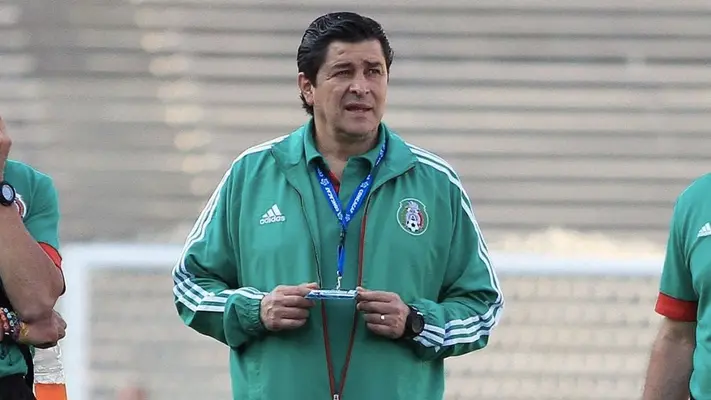 Luis Fernando Tena: "Fue un error haber aceptado dirigir al Tri contra Estados Unidos"