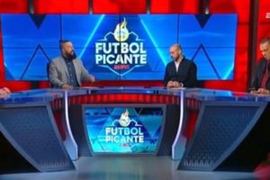 ¡'Atrapado'! Mario Carrillo es 'descubierto' en Futbol Picante, ¿usando Tinder?